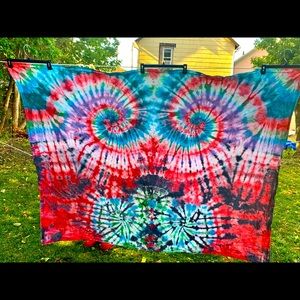 Tie-Dye Tapestry